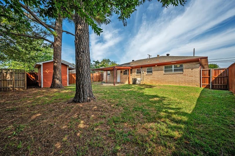 2710 W Walker Street, Denison TX 75020 - Photo 31