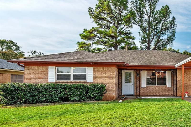 2710 W Walker Street, Denison TX 75020 - Photo 21