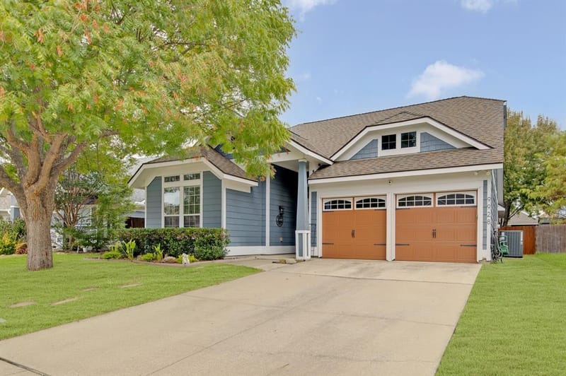 9928 Tanglebrush Drive, McKinney TX 75072 - Photo 3