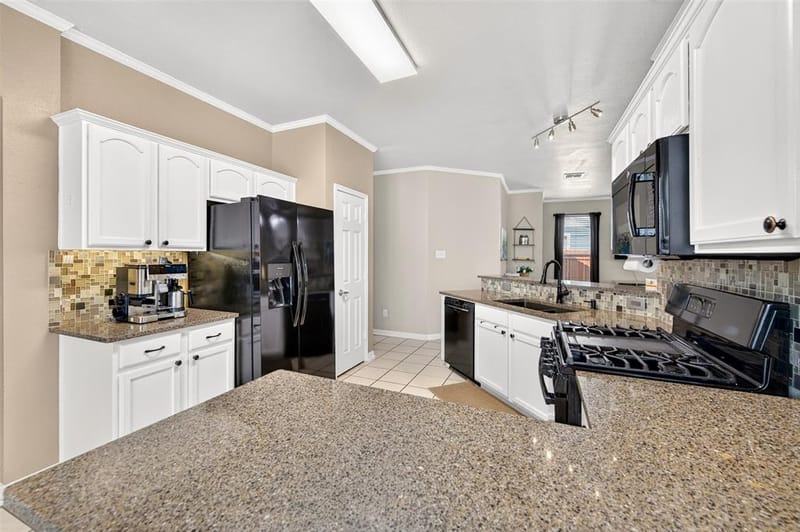 9928 Tanglebrush Drive, McKinney TX 75072 - Photo 15