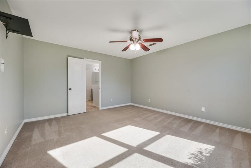 905 Elizabeth Drive, Lewisville TX 75067 - Photo 14