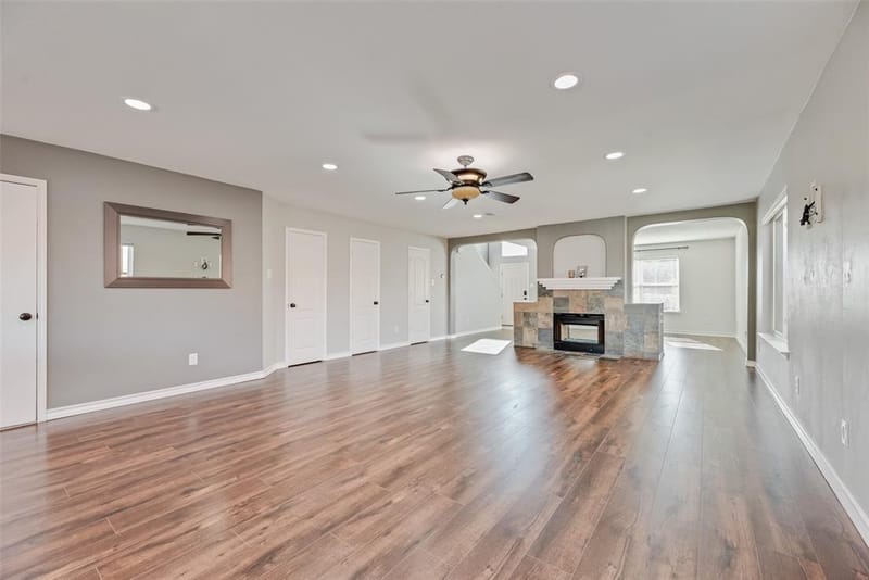 905 Elizabeth Drive, Lewisville TX 75067 - Photo 4