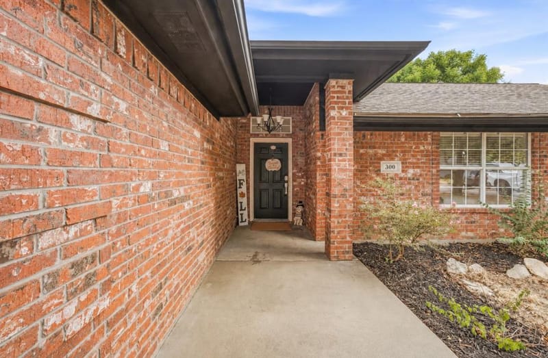 300 Wedgewood Drive, Stephenville TX 76401 - Photo 4