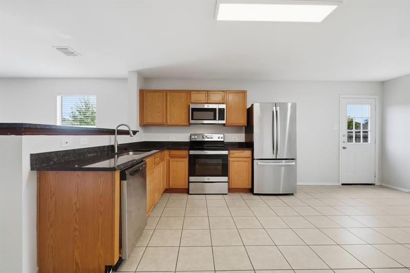 14116 Cochise Drive, Fort Worth TX 76052 - Photo 13