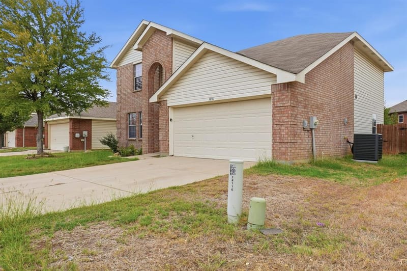 14116 Cochise Drive, Fort Worth TX 76052 - Photo 3
