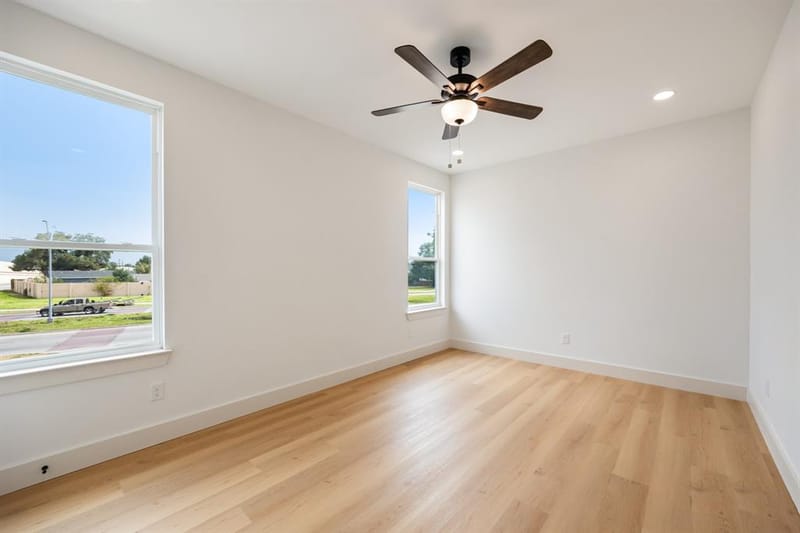 1643 Faye Street, Dallas TX 75215 - Photo 22