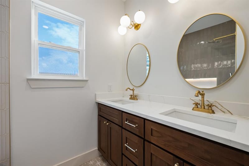 1643 Faye Street, Dallas TX 75215 - Photo 24