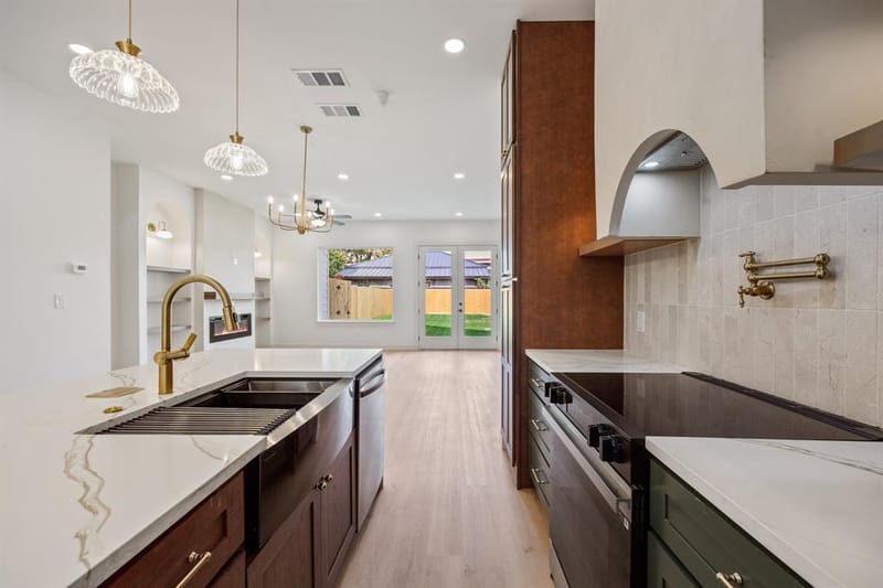 1643 Faye Street, Dallas TX 75215 - Photo 8