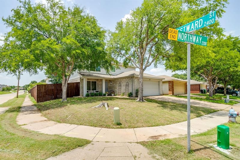 2201 Northway, Denton TX 76207 - Photo 2