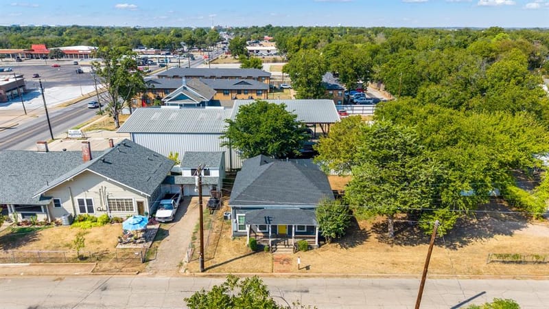 103 May Avenue, Cleburne TX 76031 - Photo 24