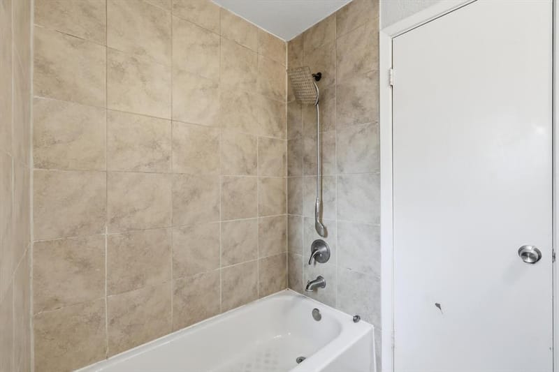 828 Highland Village Road, Highland Village TX 75077 - Photo 27