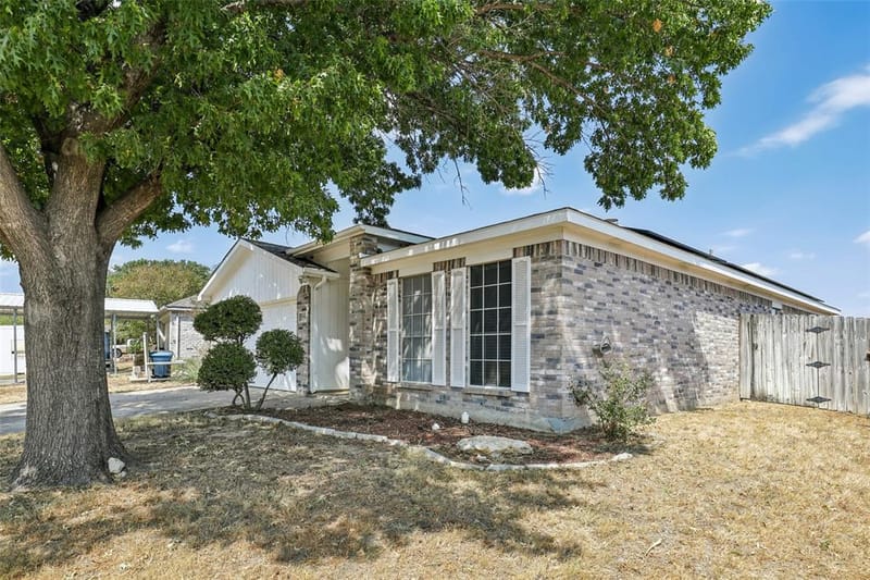 5558 Heatherglen Terrace, Fort Worth TX 76179 - Photo 2