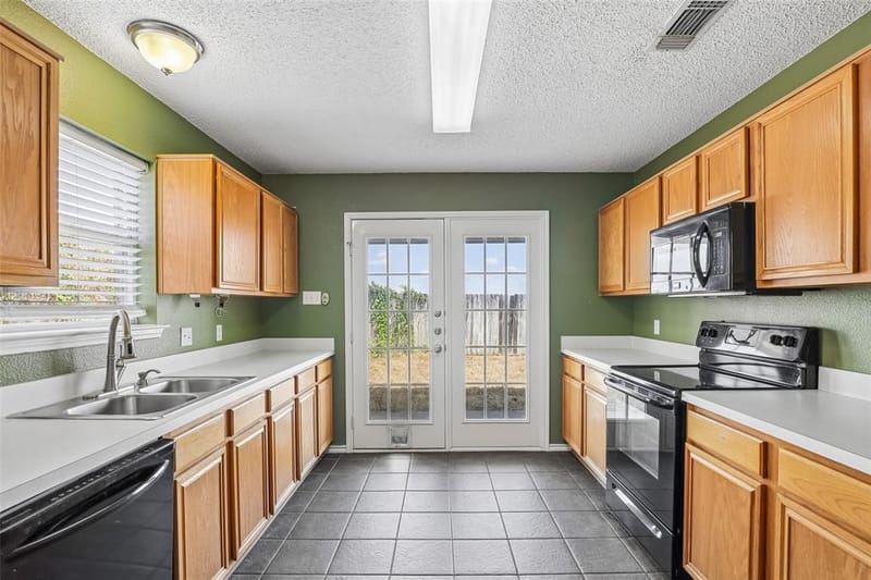 5558 Heatherglen Terrace, Fort Worth TX 76179 - Photo 7