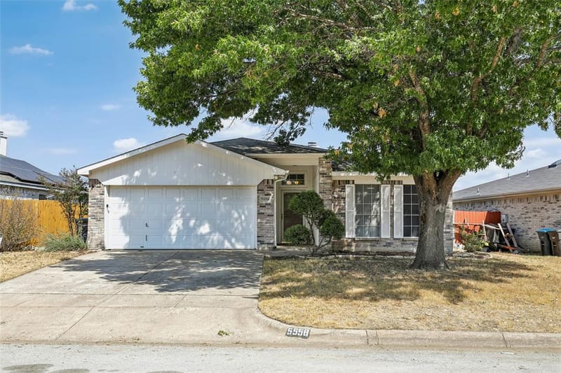 5558 Heatherglen Terrace, Fort Worth TX 76179