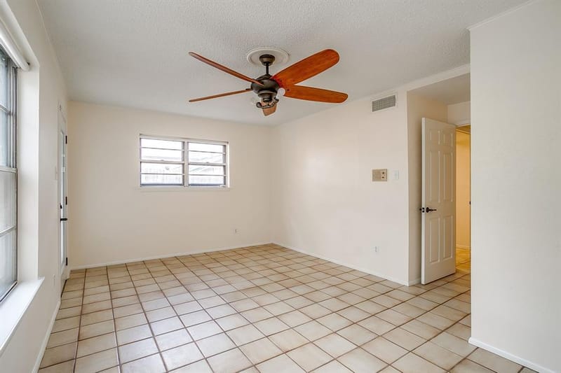 1500 Cienegas Circle, Fort Worth TX 76112 - Photo 28