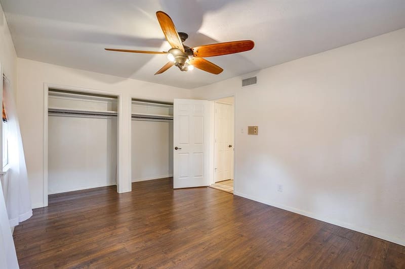1500 Cienegas Circle, Fort Worth TX 76112 - Photo 30