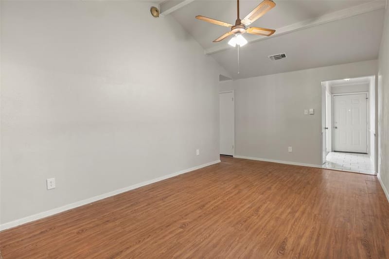 2523 Avonhill Drive, Arlington TX 76015 - Photo 6