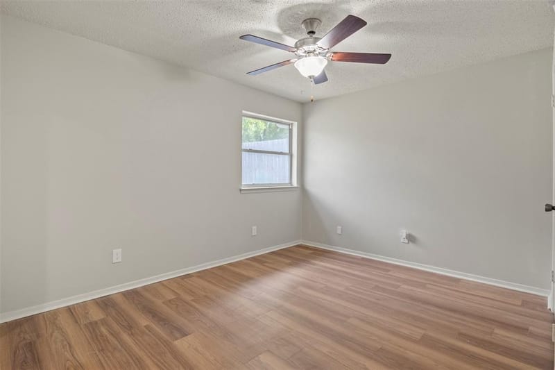 2523 Avonhill Drive, Arlington TX 76015 - Photo 11