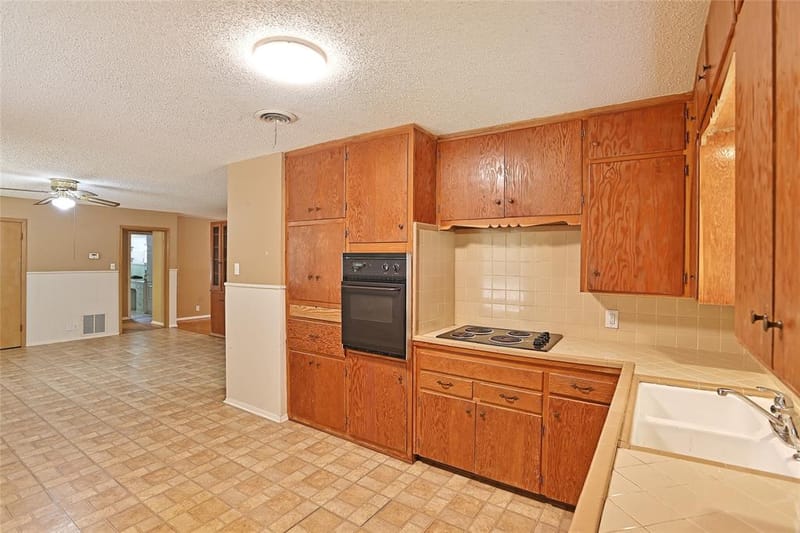 3208 Avon Drive, Denton TX 76209 - Photo 10