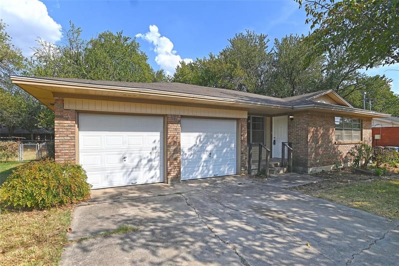 3208 Avon Drive, Denton TX 76209 - Photo 4