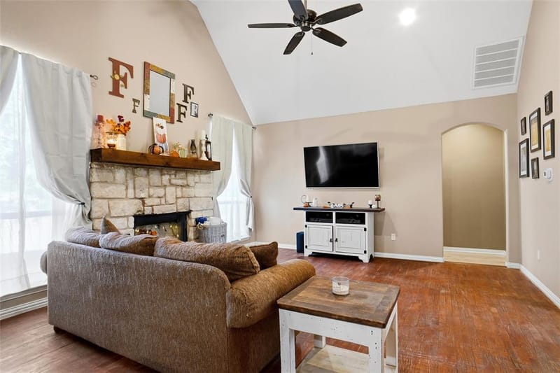 108 Wooley Court, Weatherford TX 76085 - Photo 9