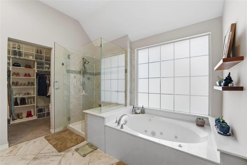 8609 Old Oak Drive, Irving TX 75063 - Photo 10