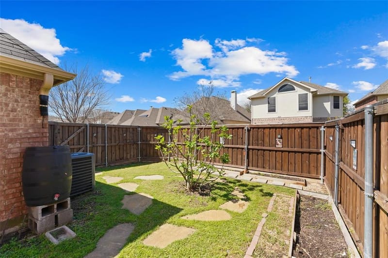 8609 Old Oak Drive, Irving TX 75063 - Photo 15