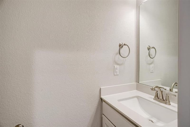 802 Homeplace Circle, Mansfield TX 76063 - Photo 6