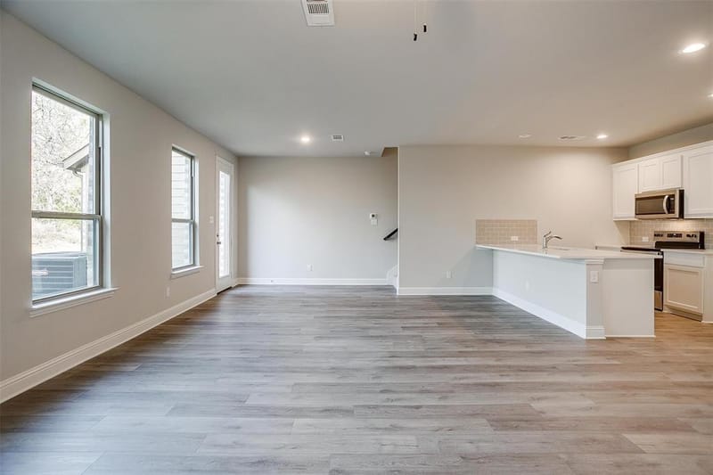 802 Homeplace Circle, Mansfield TX 76063 - Photo 8