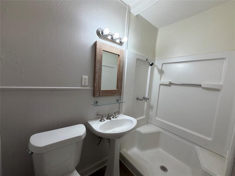 811 N Grant Drive, Sherman TX 75092 - Photo 10
