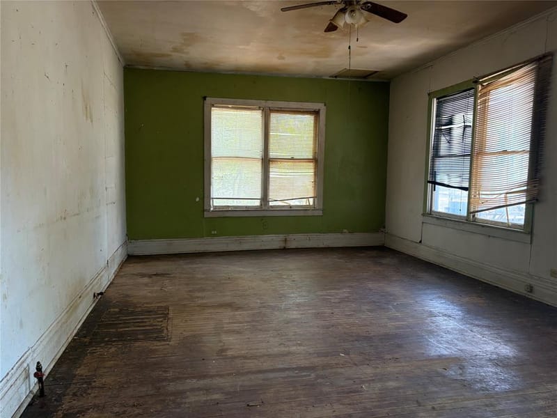 808 W 11th Avenue, Corsicana TX 75110 - Photo 16