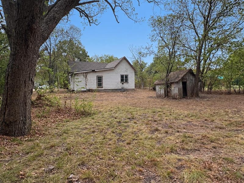 808 W 11th Avenue, Corsicana TX 75110 - Photo 7