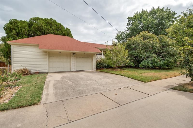 6903 Clayton Avenue, Dallas TX 75214 - Photo 6
