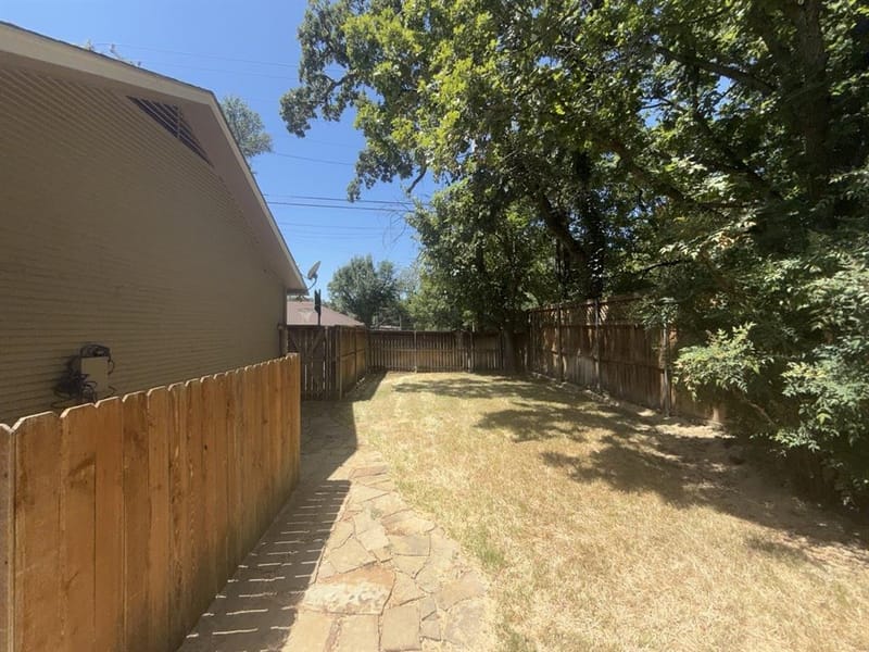 1820 Maplewood Avenue, Corsicana TX 75110 - Photo 8