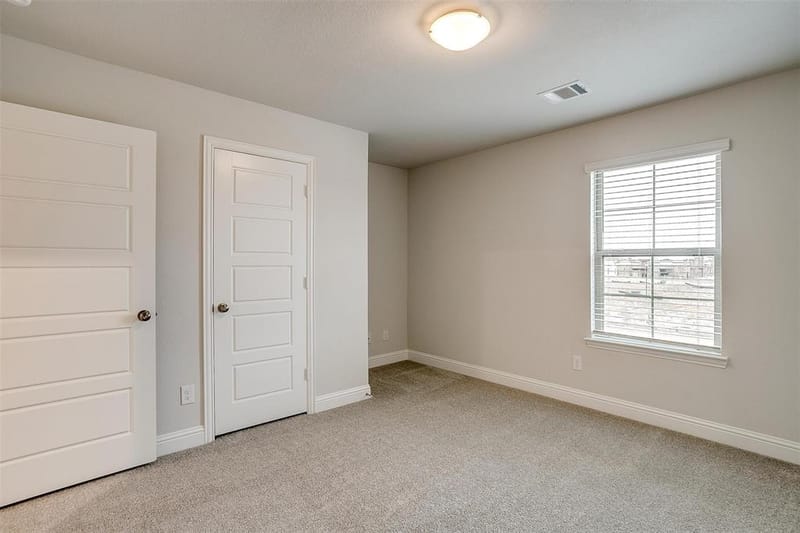 800 Homeplace Circle, Mansfield TX 76063 - Photo 9