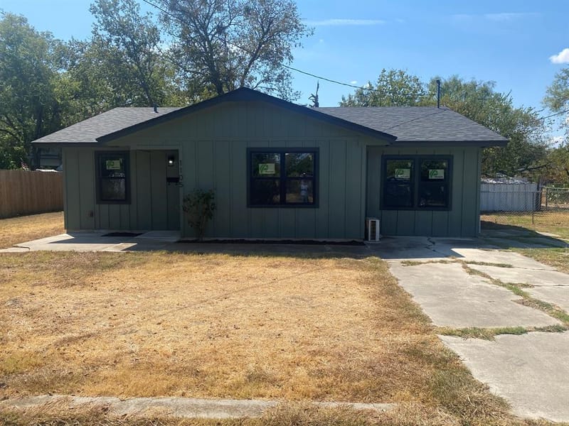 1105 9th Street, Brownwood TX 76801