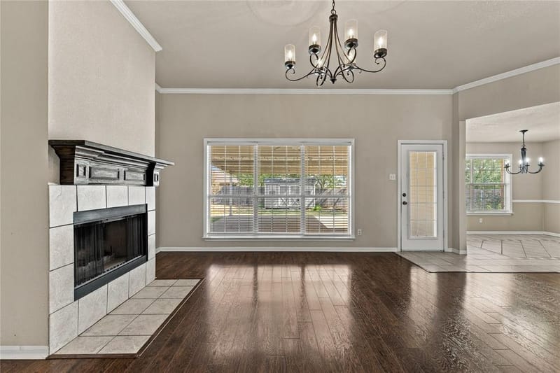 624 Willow Creek Drive, Hewitt TX 76643 - Photo 7