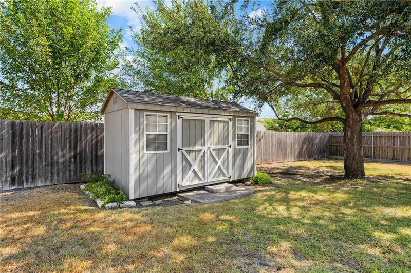 624 Willow Creek Drive, Hewitt TX 76643 - Photo 33