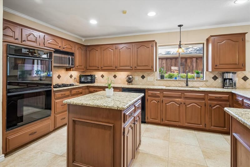 7603 Queens Ferry Lane, Dallas TX 75248 - Photo 7