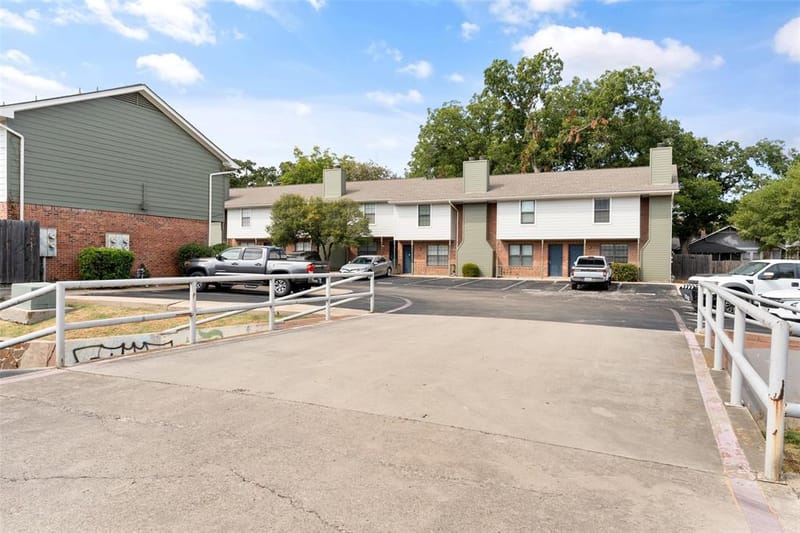 716 W Mulberry Street # 1C, Denton TX 76201 - Photo 24