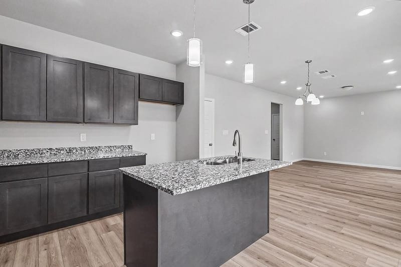 600 Paradise Street, Fort Worth TX 76111 - Photo 12