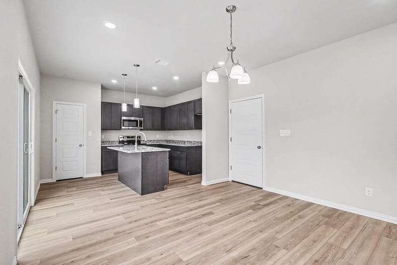 600 Paradise Street, Fort Worth TX 76111 - Photo 9