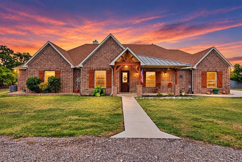 5541 County Road 1130, Farmersville TX 75442