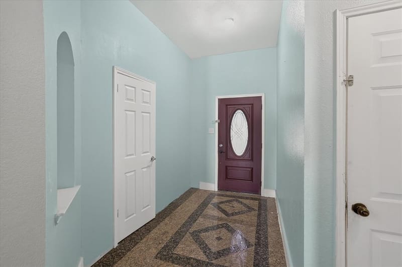 3041 Meadowbrook Drive, Grand Prairie TX 75052 - Photo 2
