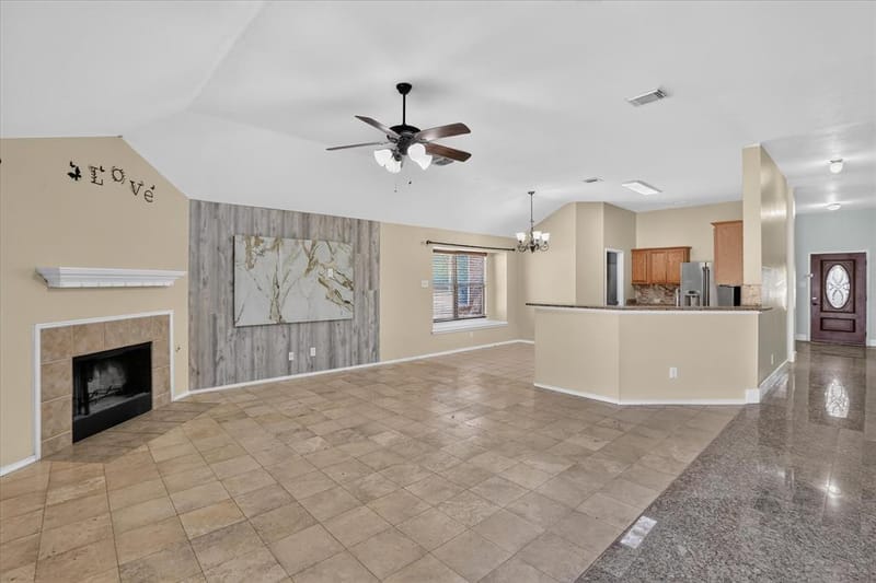 3041 Meadowbrook Drive, Grand Prairie TX 75052 - Photo 13