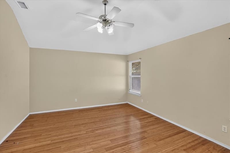 3041 Meadowbrook Drive, Grand Prairie TX 75052 - Photo 14