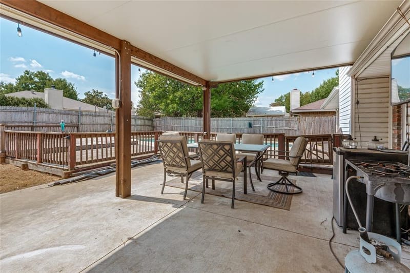 500 Bayberry Lane, Euless TX 76039 - Photo 22