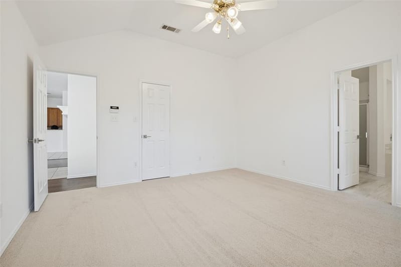 536 Cross Ridge Circle N, Fort Worth TX 76120 - Photo 15