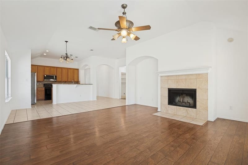 536 Cross Ridge Circle N, Fort Worth TX 76120 - Photo 11