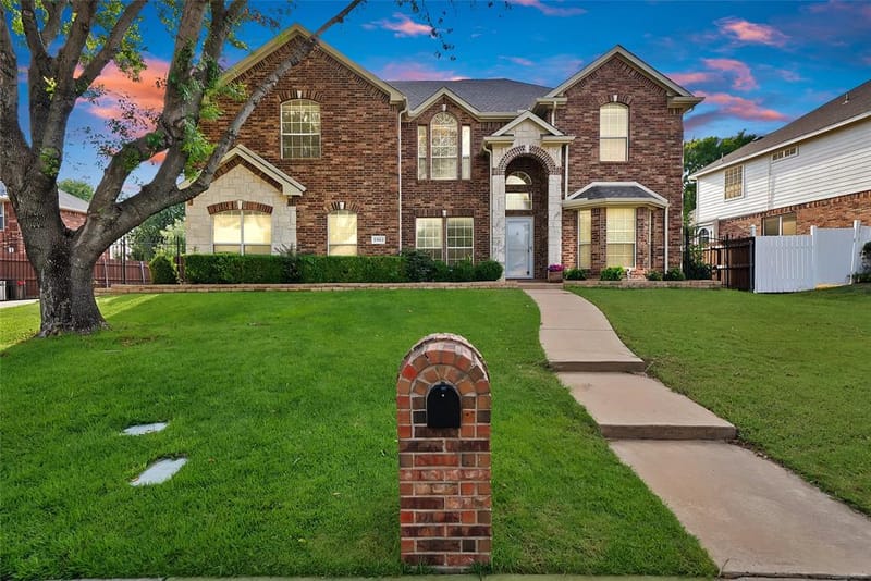 2903 Rocky Creek Drive, Mansfield TX 76063
